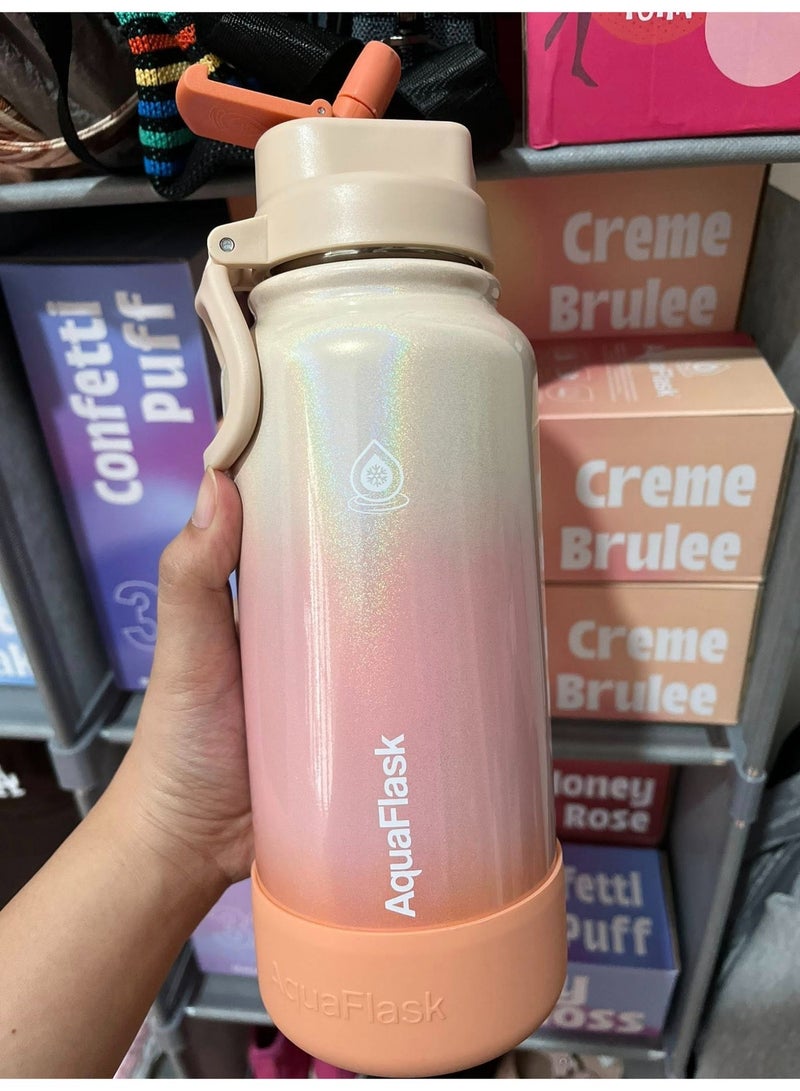 أكوافلاسك زجاجة مياه معزولة بتفريغ الهواء من أكوافلاسك بنكهة حلوى غزل البنات، سعة 1.18 لتر (40 أونصة)، بلون بودنغ الكراميل - Image 3